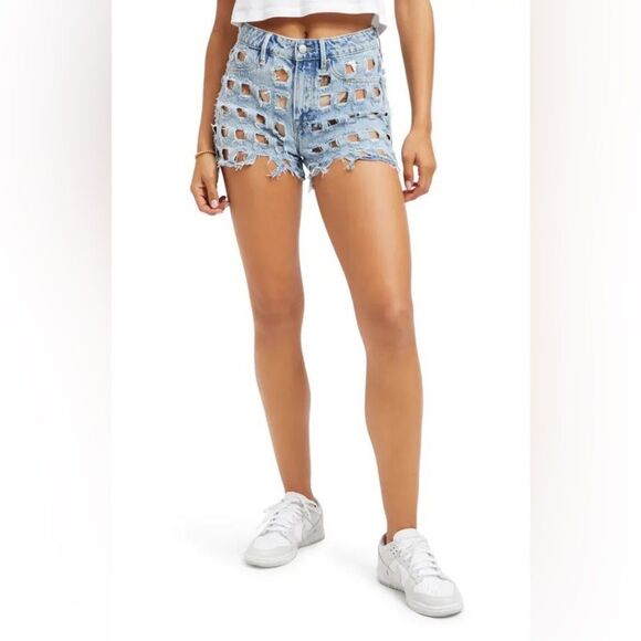 NWT Good American Good '90s Cutoff Denim Distressed Shorts in - Picture 1 of 7